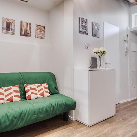 شقة Joivy Delightful 1-Bed Flat In The Centre Of ميلان المظهر الخارجي الصورة