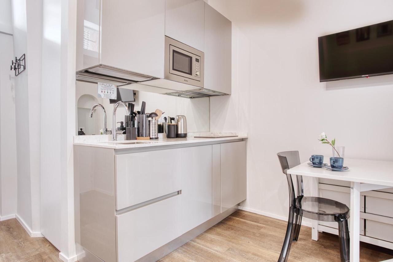 شقة Joivy Delightful 1-Bed Flat In The Centre Of ميلان المظهر الخارجي الصورة
